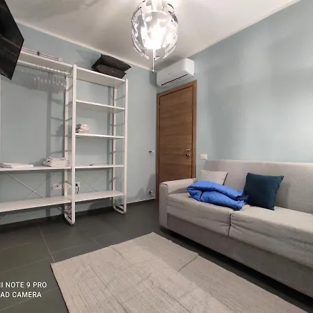 Bbnapl'est Guest house *
