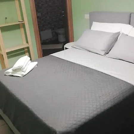 Konukevi Bbnapl'est 4*